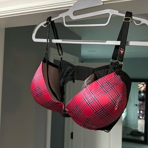 Victoria Secret very sexy push up bra